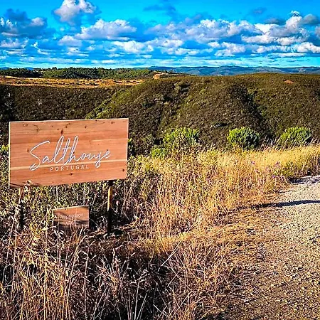 Salthouse Portugal Ocean View West بيت خشبي
